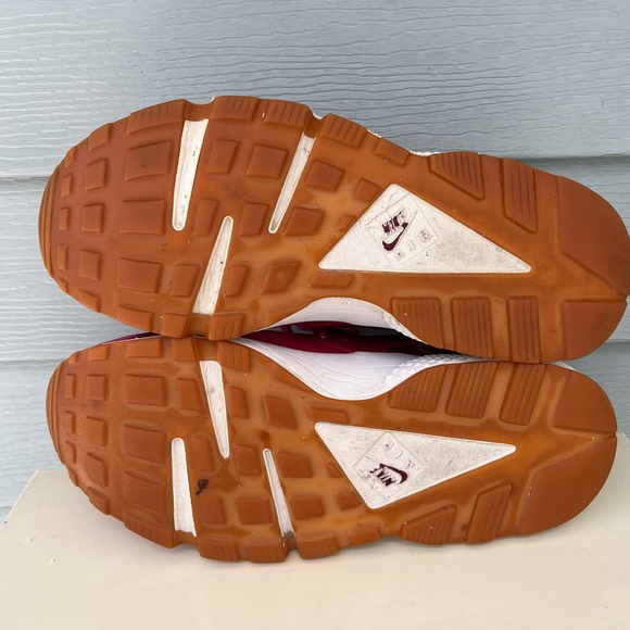 Nike Air Huarache Run Fuchsia Sneaker Shoes - Picture 11 of 11